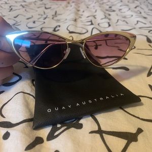 Quay Sunglasses NWOT